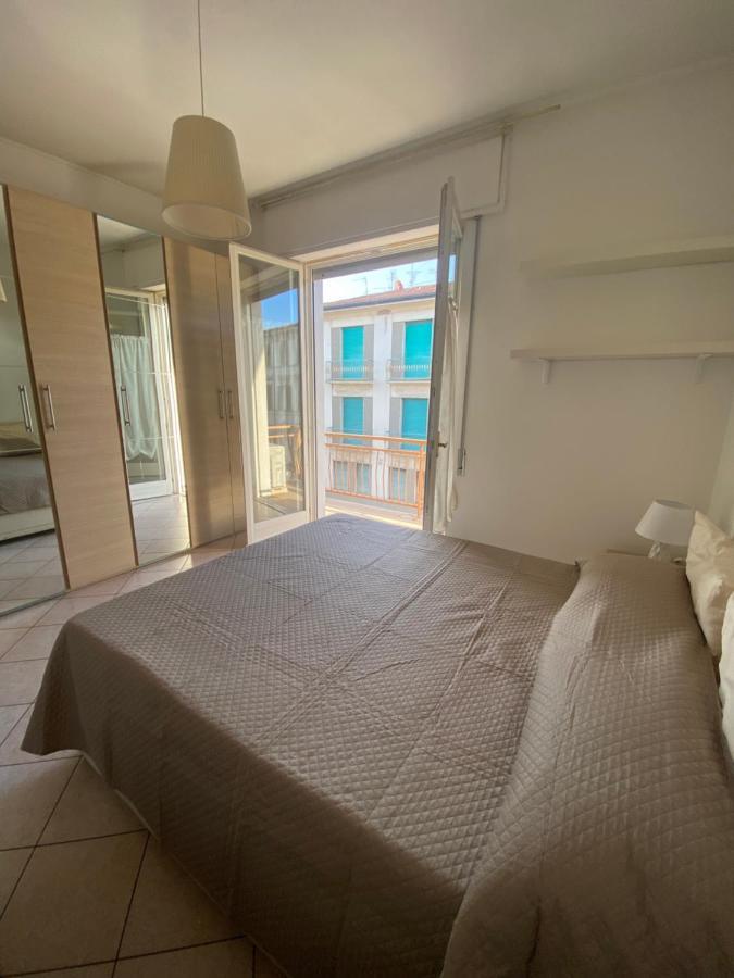 Appartamento Nel Cuore Di Viareggio Exteriör bild