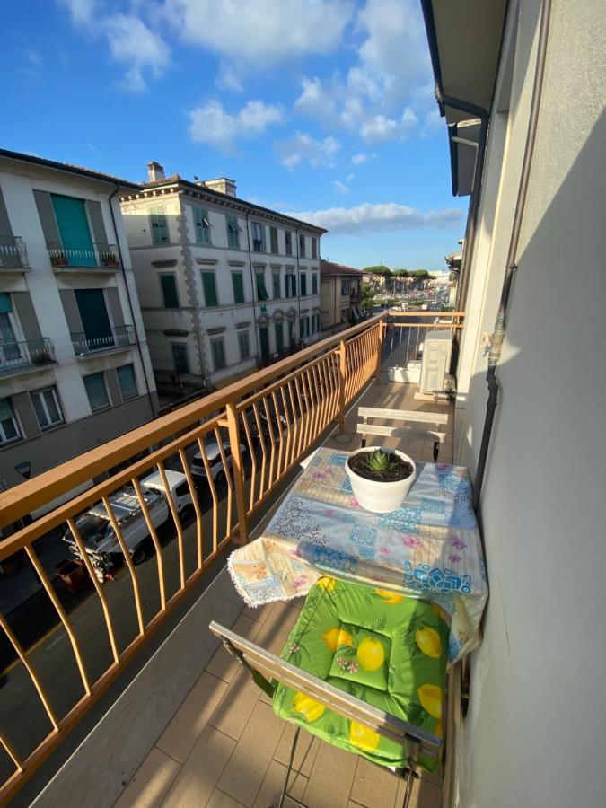 Appartamento Nel Cuore Di Viareggio Exteriör bild